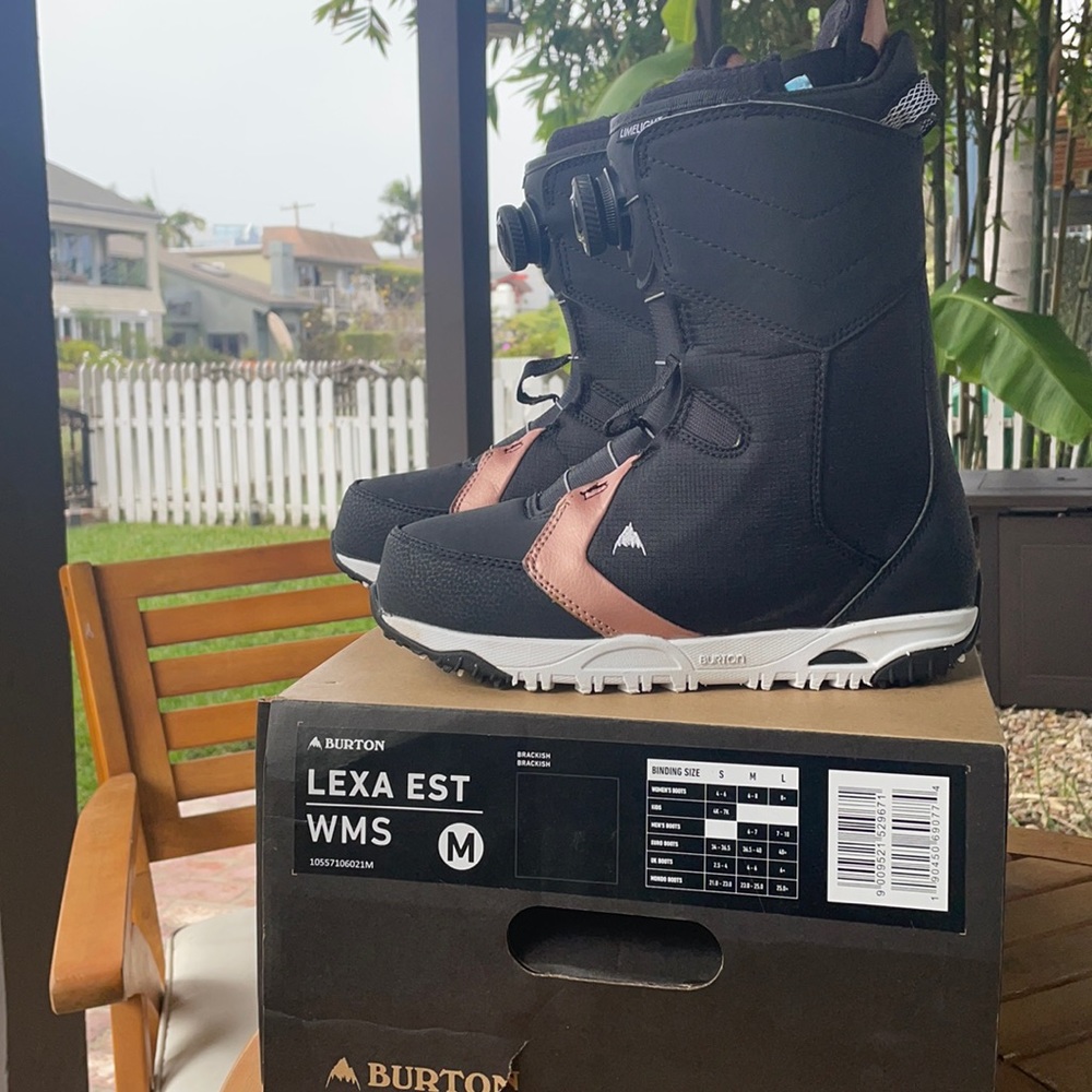 COPY - Burton Lexa limelight women’s snowboard boot blackish size M 6-8